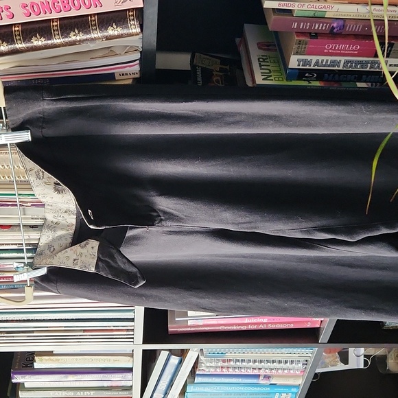 Black Highwaisted Pants - Picture 6 of 12